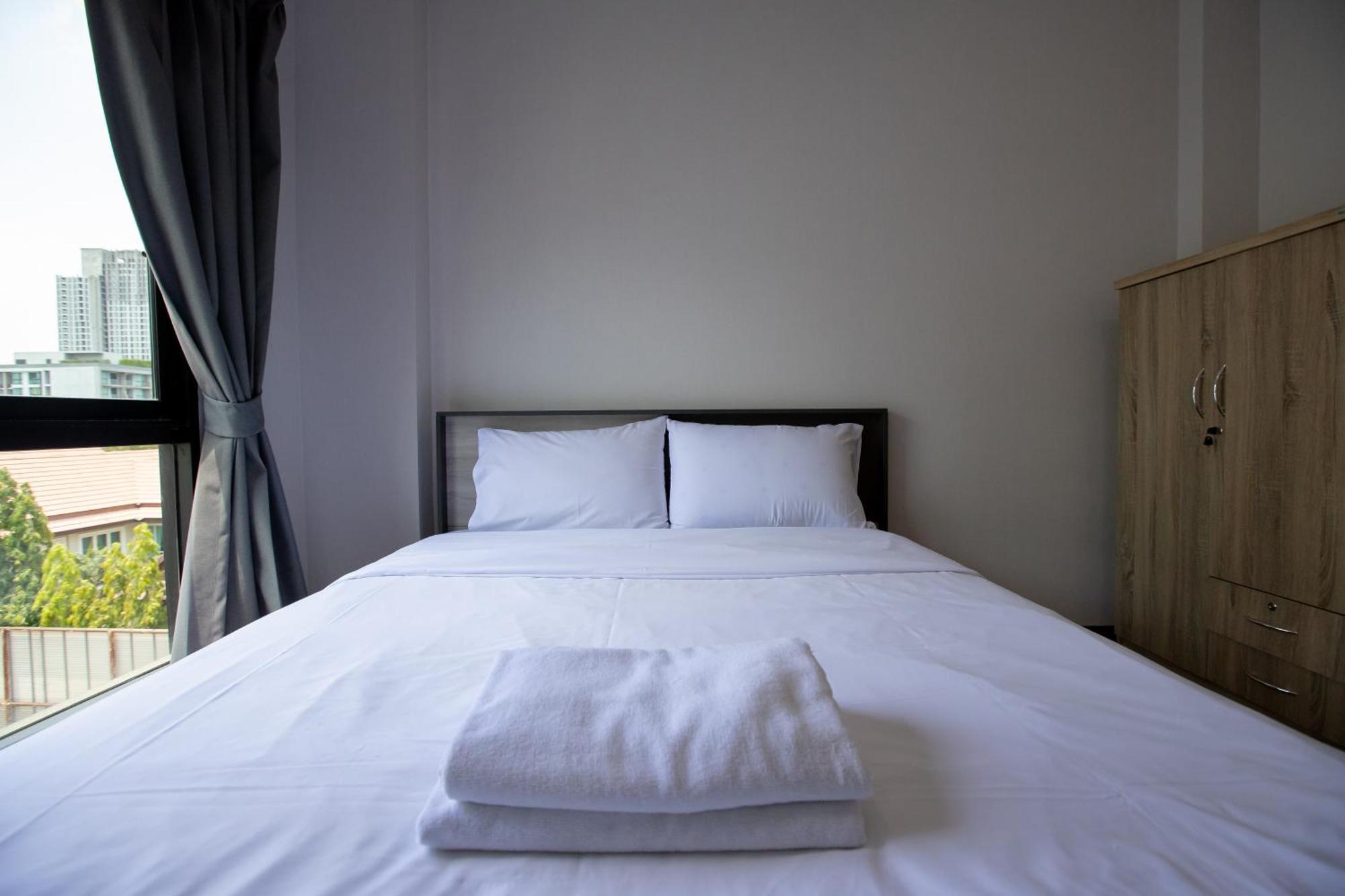Room 36 Service Apartment Bangkok Extérieur photo