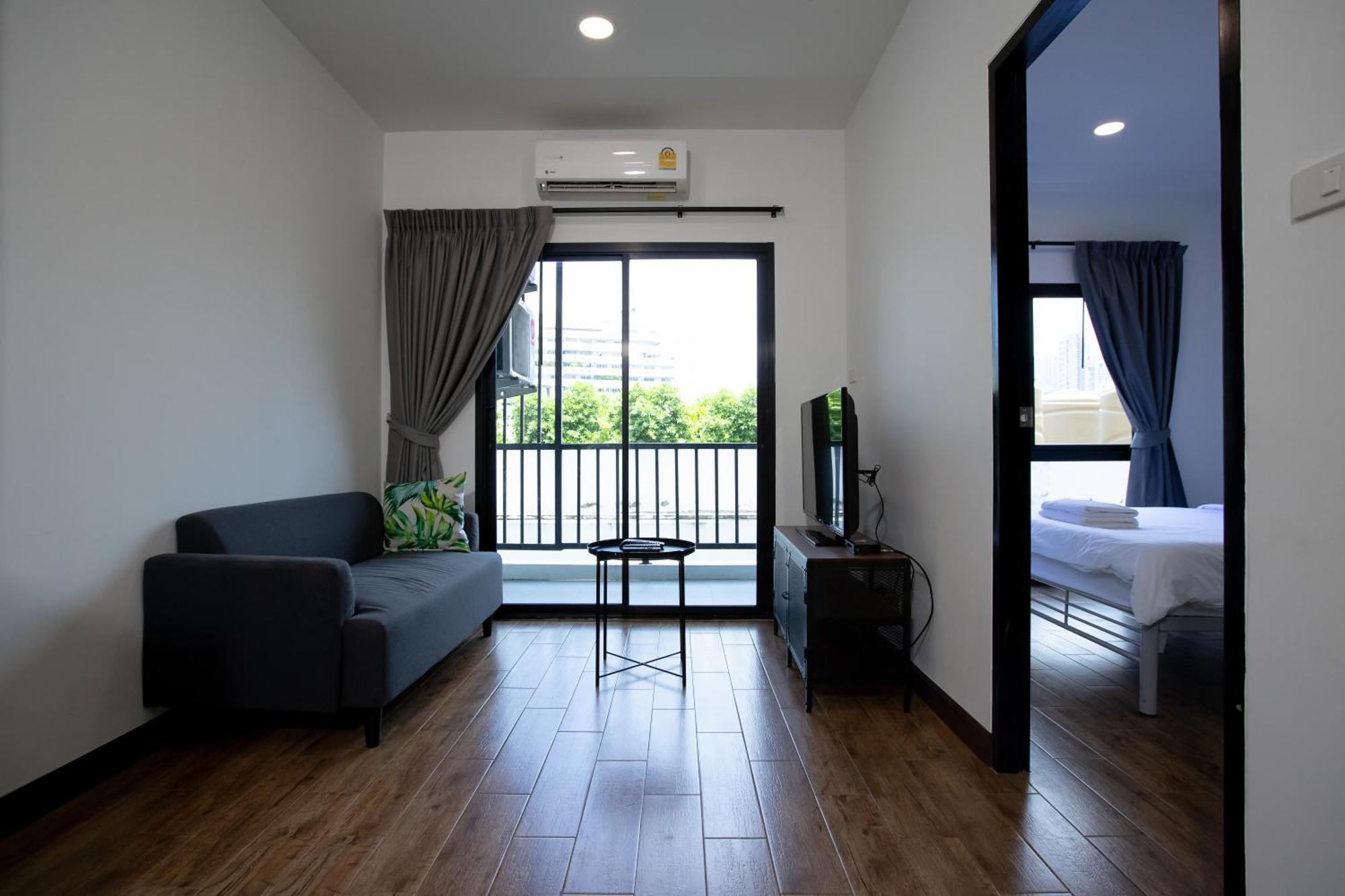 Room 36 Service Apartment Bangkok Extérieur photo